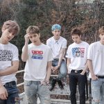 TREND 2018: 14 kiểu áo thun được những “idol” xứ Hàn cực yêu thích